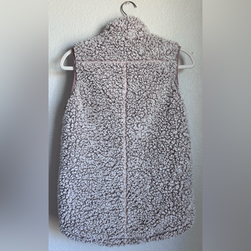 Thread & Supply Sherpa Zip Vest - Picture 2 of 6